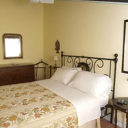 Della Fortuna Farm stay *